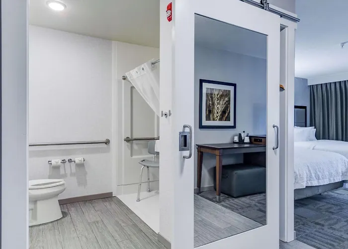 Hampton Inn Salina