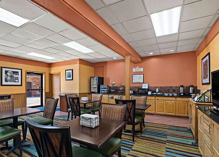 Rodeway Inn Mcpherson East